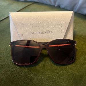 Like new MK Zermatt sunglasses